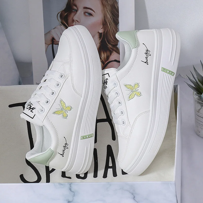 

White Shoes for Women 2021 Autumn New Versatile New Flat Autumn and Winter Women's Shoes Breathable Sports Casual Borad Shoes