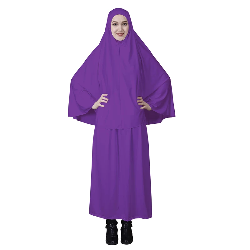 Мусульманские женщины из двух частей хиджаб и абайя Арабская леди