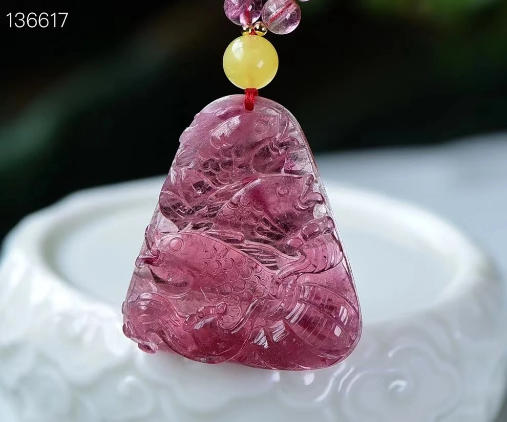 

Женское Ожерелье с резным кулоном, 32,6*36,6*5,8 мм