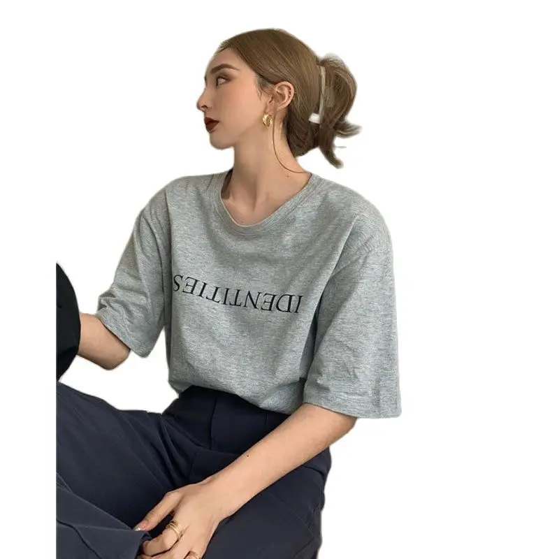 

Korean Version of The Minimalist High-end Feel Short-sleeved T-shirt Women Summer 2021 New Personality Letter Print Loose Round