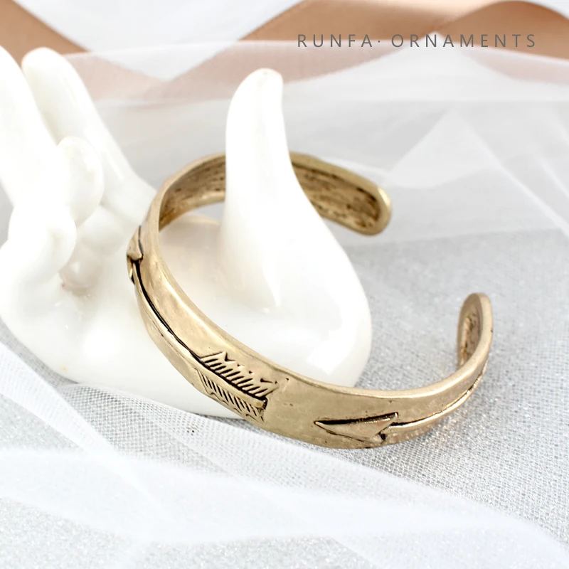 Модные золотые бриллиантовые браслеты со стрелками для женщин и мужчин