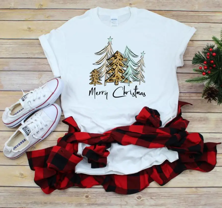 Рождественская футболка с надписью &quotMerry Christmas&quot Футболка леопардовым принтом