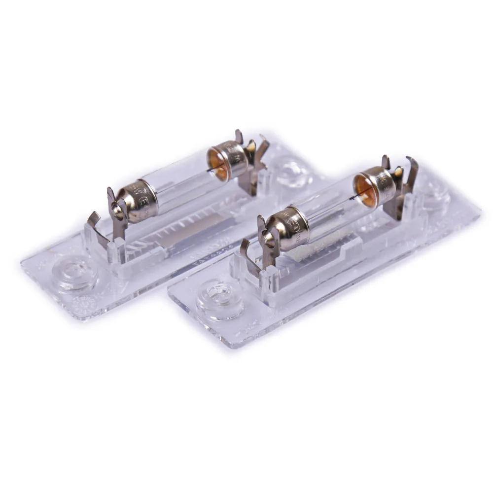 

2 X License Plate Light Lamps For Jetta 5 Passat 01-05 Sedan Transporter T5 Touran 3BD943021 1KD 943 021 3B5 998 026 A