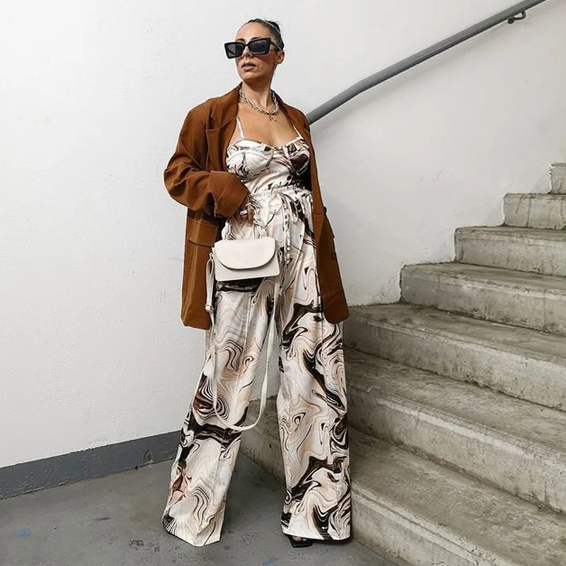 

Комплект из двух предметов Женский, свободный пикантный топ на бретельках с широкими штанинами и принтом, эластичные брюки с поясом, лето бе...