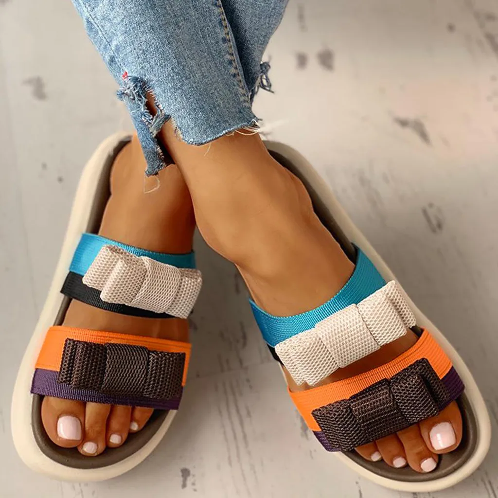 2020 Colorblock (цветовой блок) спортивные женские тапочки Сезон лето На низком каблуке