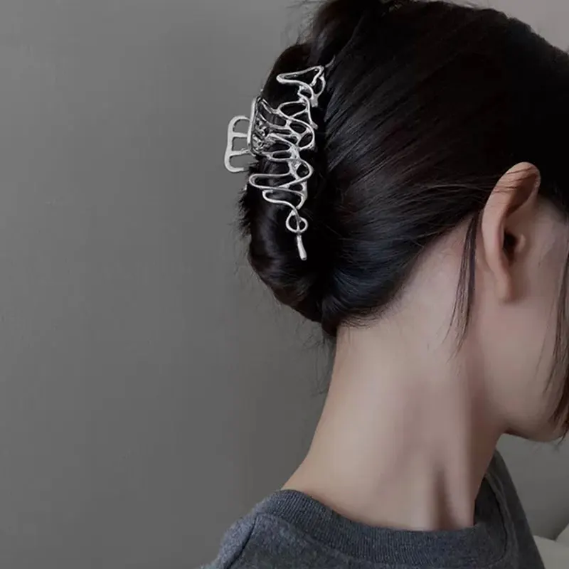 

Korean Woman Metal Hair Claws Hair Accessories Chic Barrettes Hairclips Hairpins Ladies Hairgrip Headwear Girls Ornaments Crab