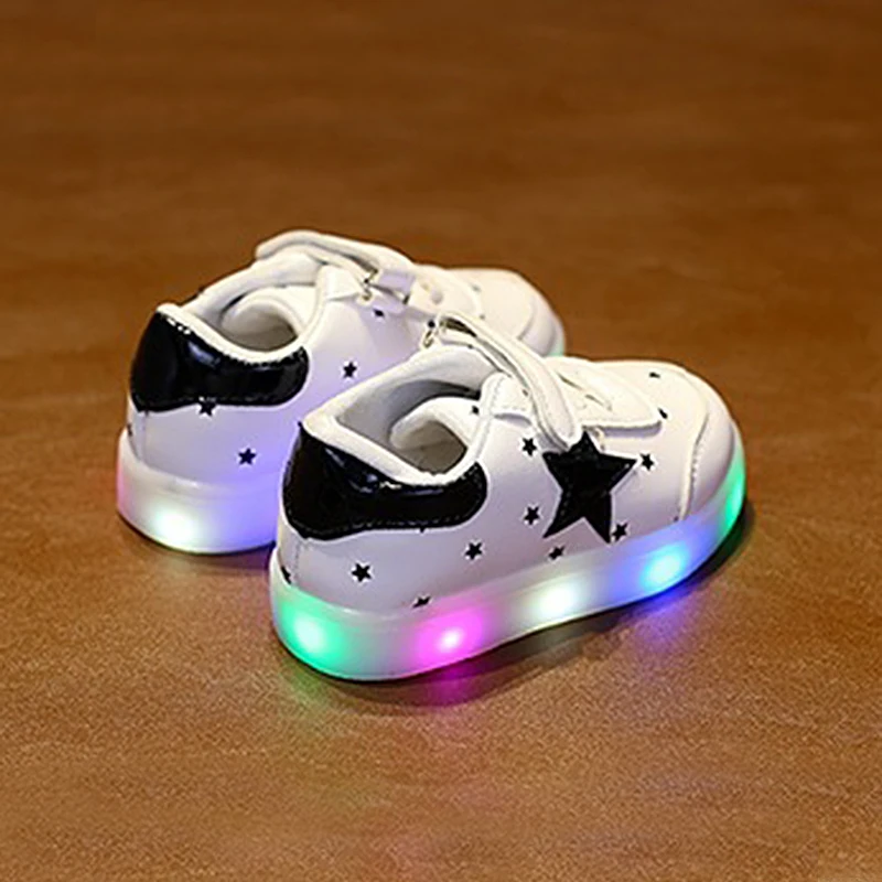 Весенне Осенняя детская обувь для мальчиков и девочек 2020 Новые блестящие уличные