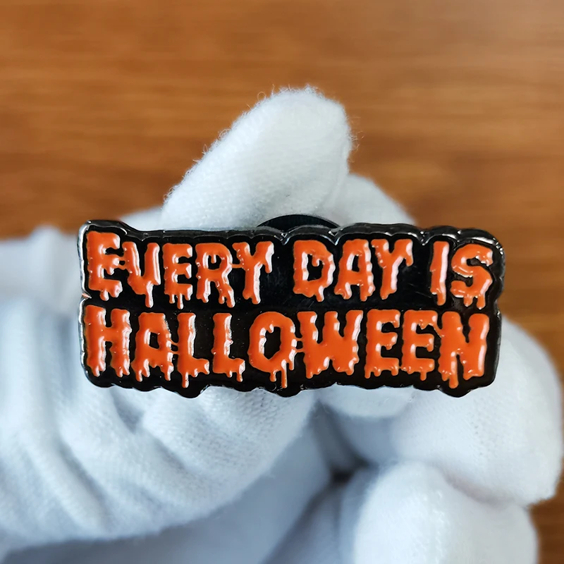 

Halloween lapel pin