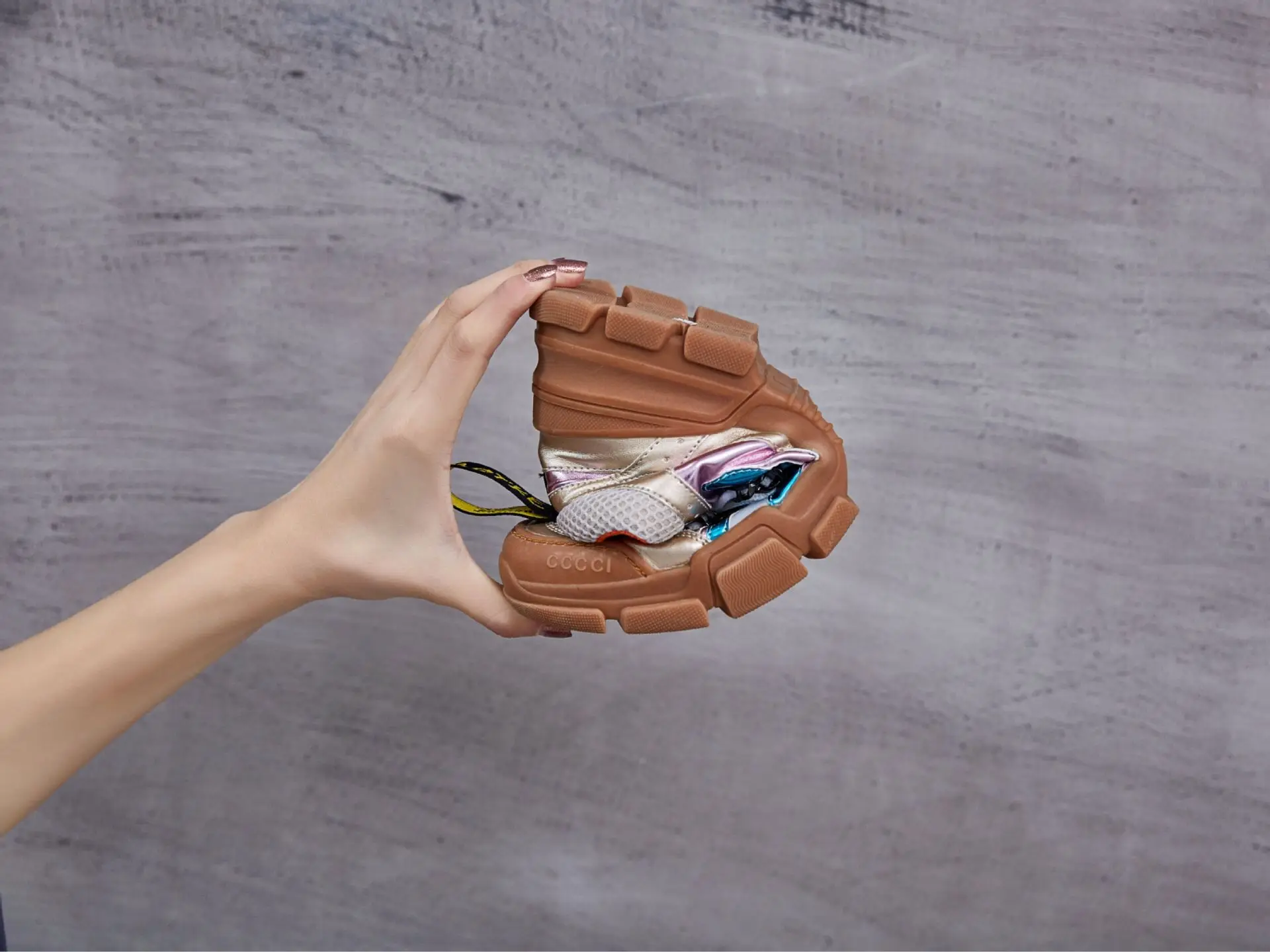 Обувь со стразами; женские кроссовки на платформе; zapatos de mujer; модные брендовые женские белые кроссовки со стразами на толстой подошве; кроссовки для папы