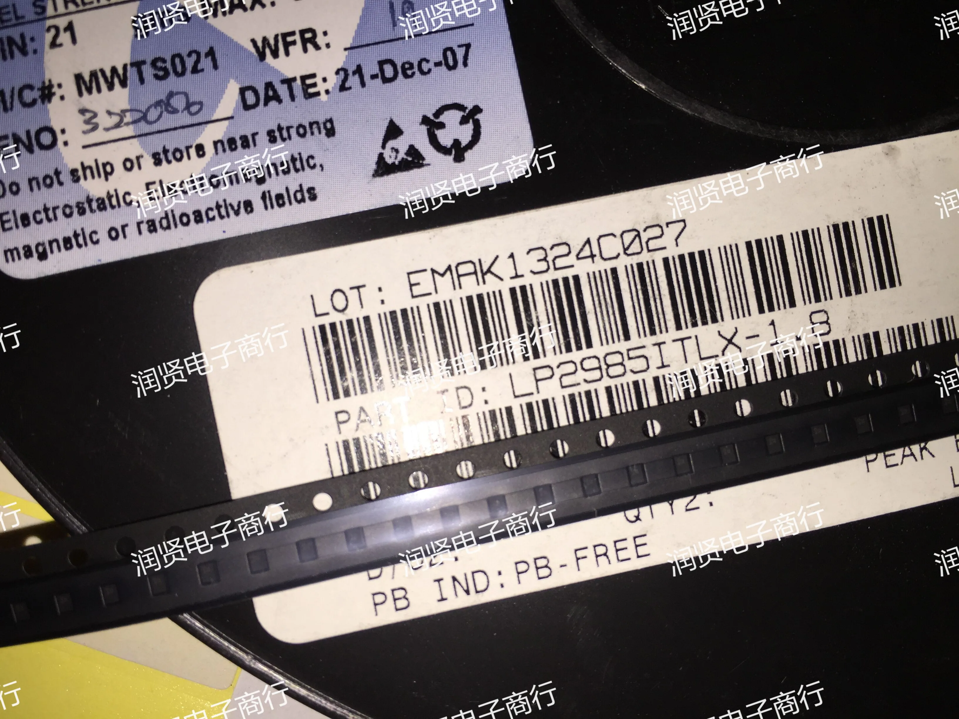 

1PCS LP2985ITLX-1.8 LP2985ITLX BGA-5 Brand new original IC chip