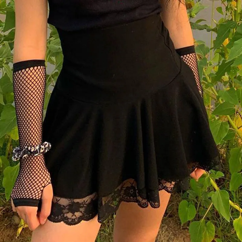 

Gothic Lace Patchwork Hem Mini Skirts 2021 Black Pleated High Waist A-Line Women Skirt Autumn Fashion Streetwear Mujer Faldas