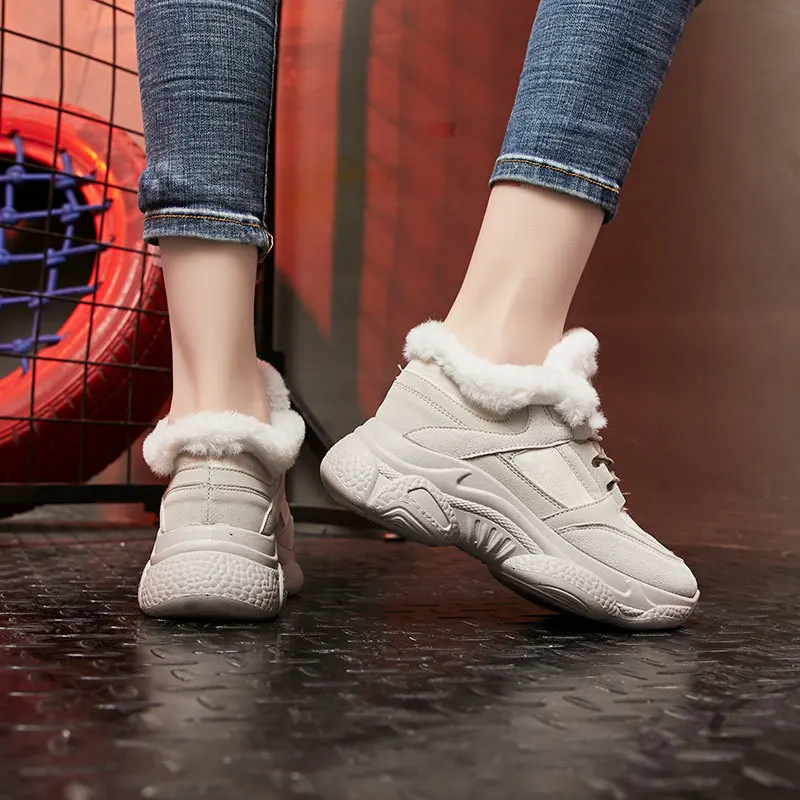 Женские зимние ботинки из вулканизированной кожи теплые замшевые с толстым