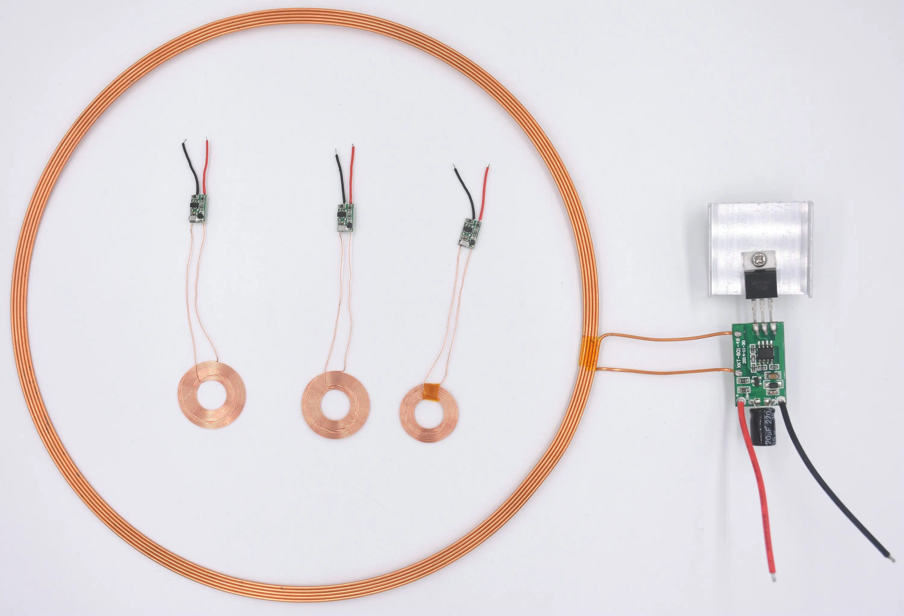 

Small Receiving One-to-many Wireless Power Supply Module Wireless Charging Module Chip Solution XKT801-14