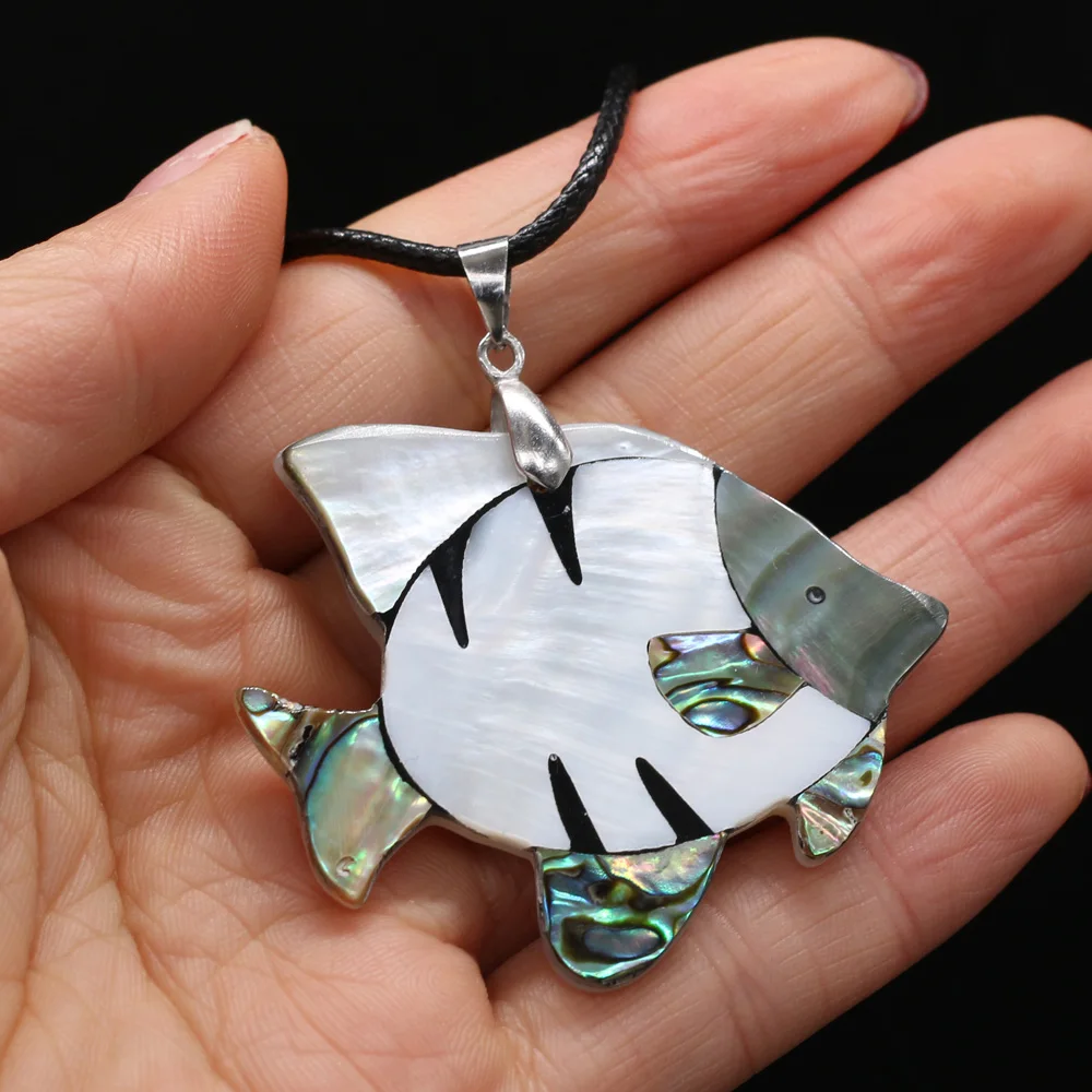 

Natural Shell Necklace With Fish-Shaped Pendant Leather Cord 2MM Charms For Elegant Women Love Romantic Gift