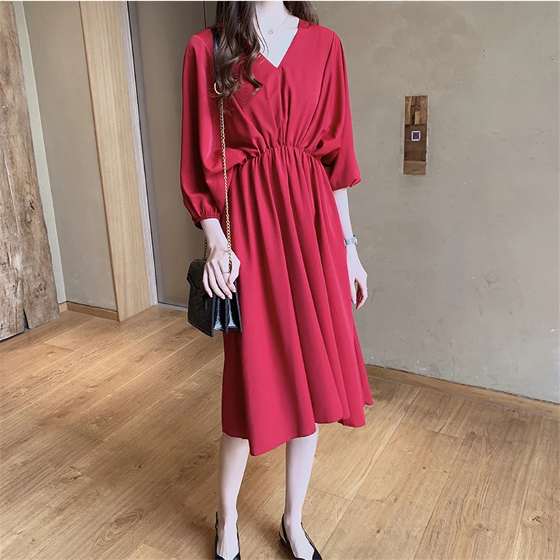 Модное однотонное женское платье с V-образным вырезом весеннее элегантное