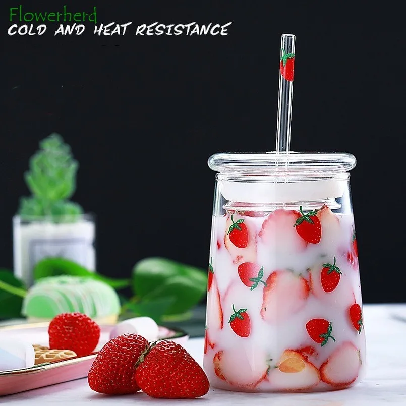 

Large Capacity Water Bottle with Straw Cute Water Bottle Glass Strawberry Heat-resistant Cup with Lid Glass Bottle Drinkware