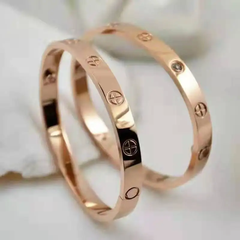 

Korean Fashion Rose Gold Bracelets for Women Simple Personality Classic New Couples Gypsophila Bracelet Jewelry Wholesale