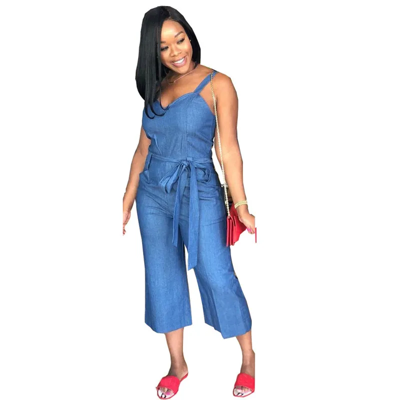 Женский джинсовый комбинезон без рукавов синий винтажный с широкими штанинами