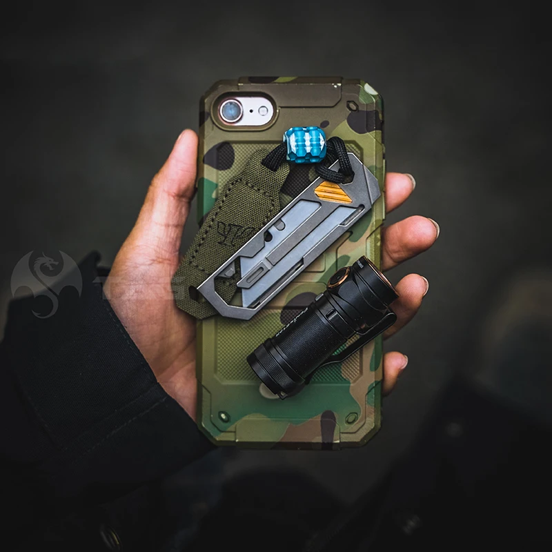 Универсальный нож из титанового сплава легкий удобный быстросъемный с