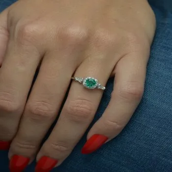 

Mosaic Green Gem Ring Female Wish Supply Europe and America Explosions Colored Gems Jewelry R465 Engagement Rings for Women