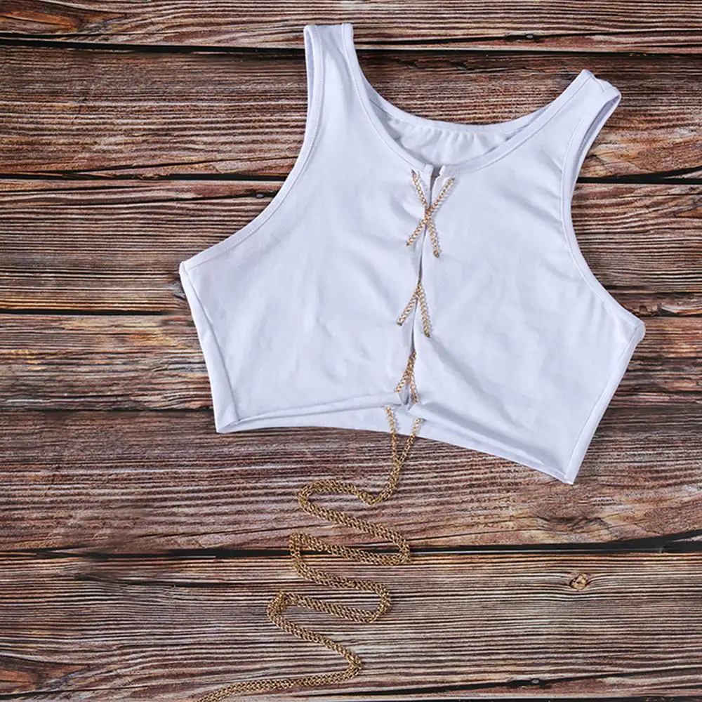 Короткий топ без рукавов красный черный белый с металлической цепочкой