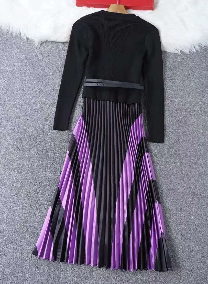 

Knitted Dress 2020 Autumn Winter Fashion Style Women V-Neck Purple Striped Print Patchwork Long Sleeve Casual Pleated Dress