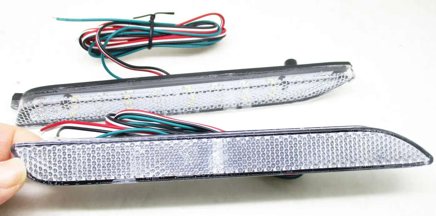 Отражатель для заднего бампера светильник вой сигнал поворота Toyota EZ Innova Wish Harrier