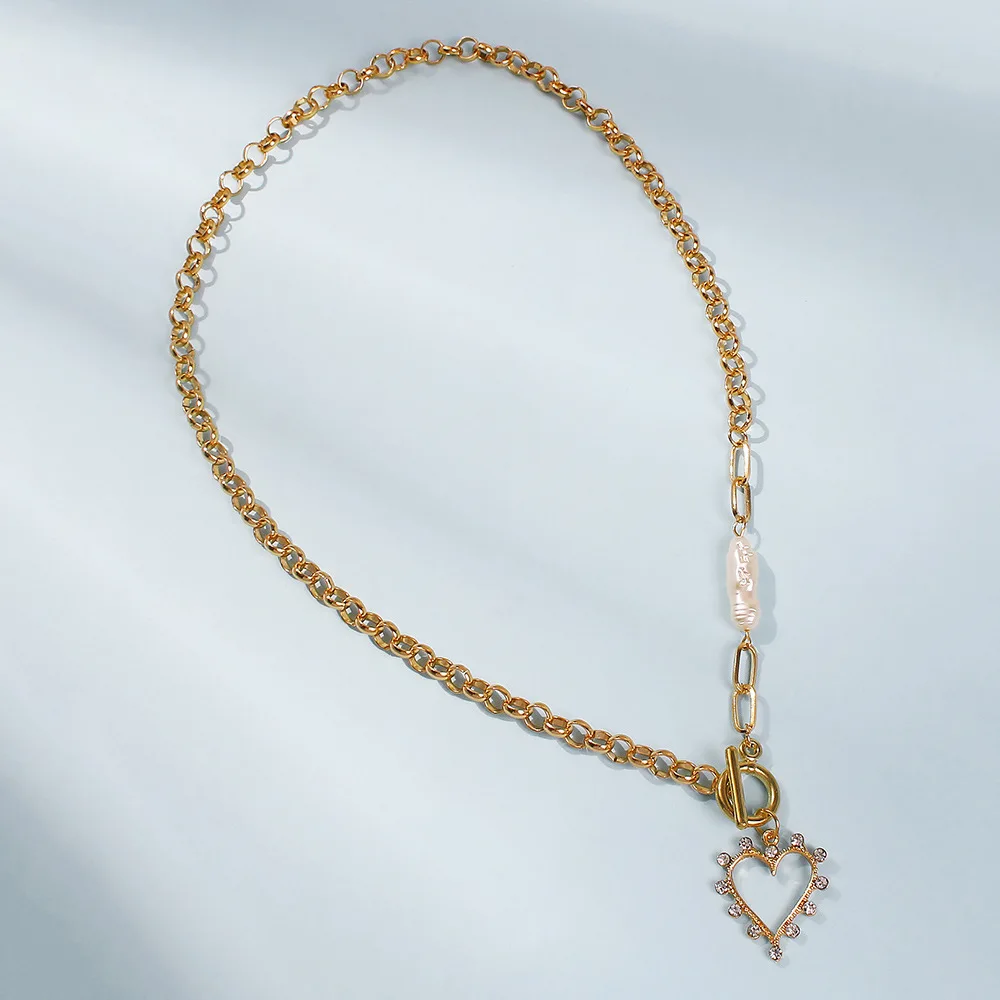 

Goth Baroque Pearl Choker Necklace Heart Pendant for Women Wedding Punk Big Beaded Long Chain Necklaces Birthday Jewelry Gift