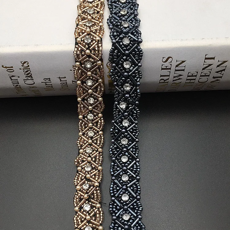 

Лента с кристаллами, 2 ярда, цвета шампанского