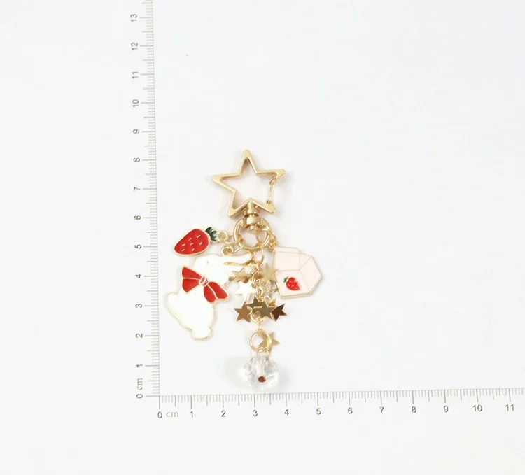 

2021 New Sweet Crystal Keychain Pendant Cute Star Hanging Buckle Car Bag Pendant Airpods Pendant Wholesale