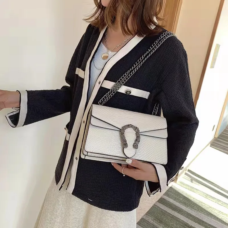 

Bolso de hombro con cadena para mujer, bandolera de moda para chicas, informal, sencillo, con personalidad, cuadrado pequeño, 20