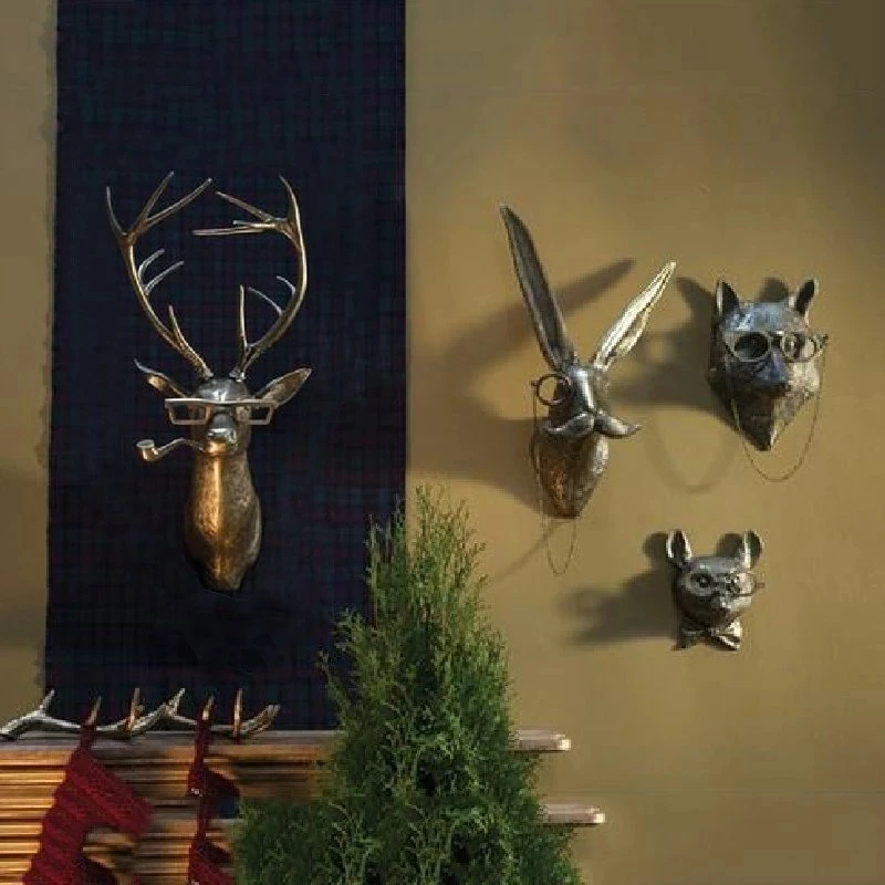 

Smoking Pipe Bronzed Aluminum Staute Animal with Glasses Hanging Wall Mount Bear Louie Little Mouse Frankie Stag Home Decoration