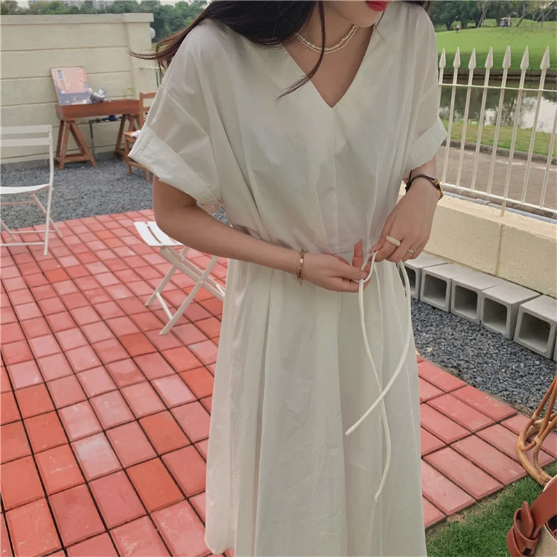 

2021 Women'S Retro Pleated Technology Pure Color Elegant Lace Dress V-Neck Waist Short Sleeve Dress Korean Fashion Wome