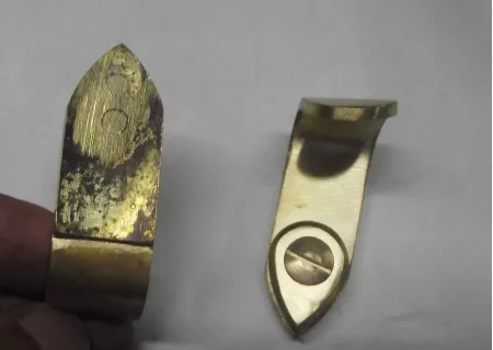 

1 шт запасные части для альт-саксофона, латунь Неокрашенная