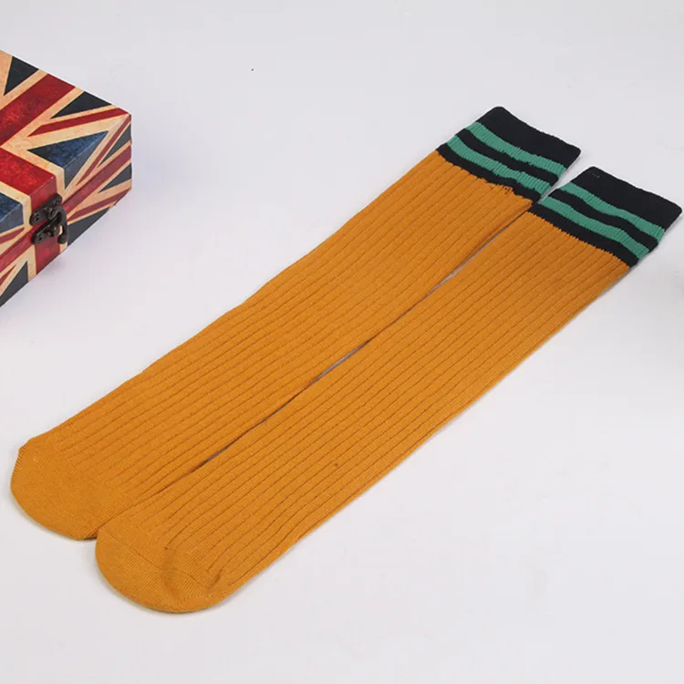 Новинка женские спортивные длинные гольфы полосатые однотонные хлопковые