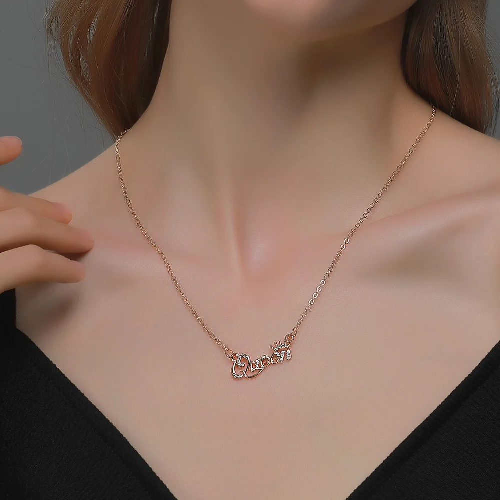 

Rhinestone Letter Queen Crown Queen Necklace for Women Gold Silver Color Chain Choker Mom Girlfriend Holiday Gift 2020 Trend New