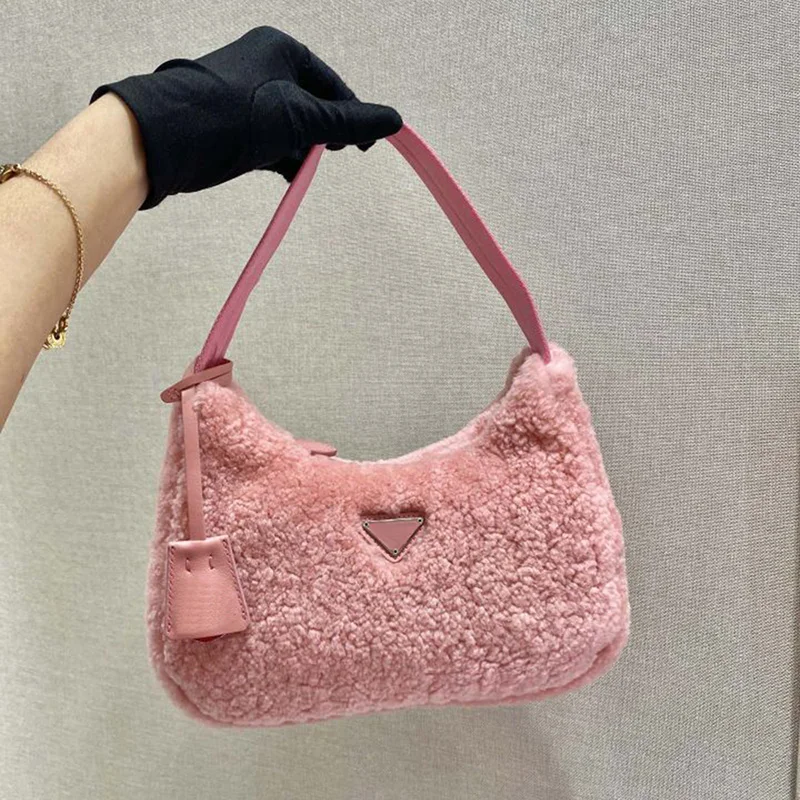 

2021 Ladies Handbag, Elegant And Fashionable Shape, Made Of Wool Material