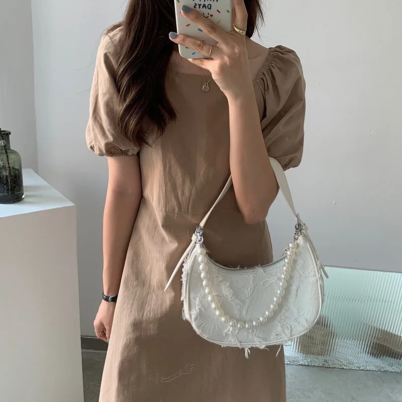 

Women's Tassel Hobos Luxury Designer Ladies Handbags with Pearls Simple Fashion Female Half Moon Shoulder Underarm Bag Purses