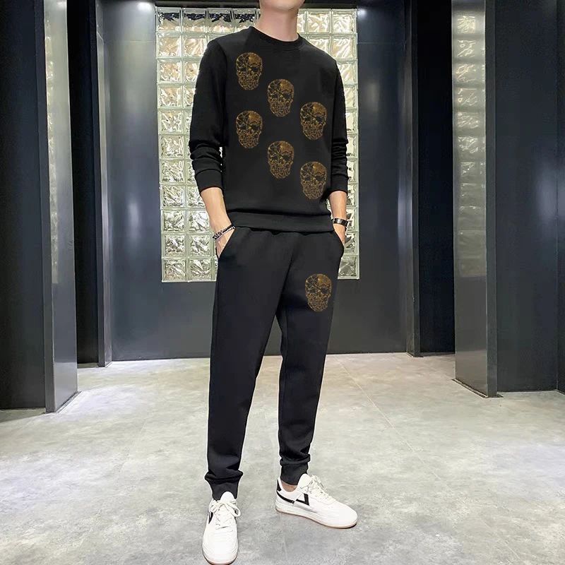 

Top Warm Autumn And Winter Hoodie + Pants Loose Men's Balck Track Suit Diamond Skull Sets Shiny Glowing Pullover