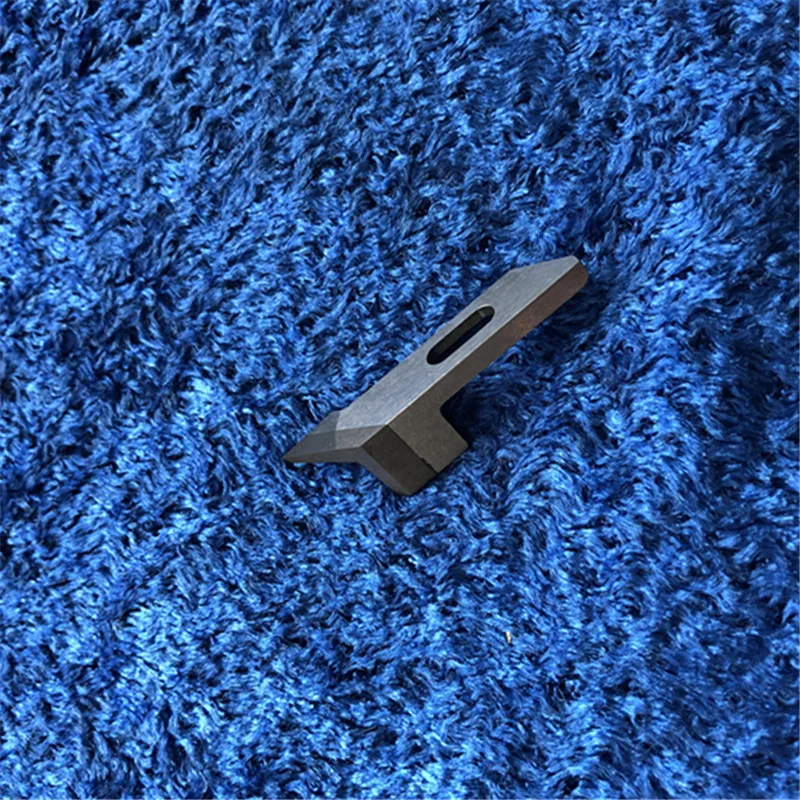 

Overlock sewing machine, edger S20896-101, upper cutter tungsten steel welding corner knife