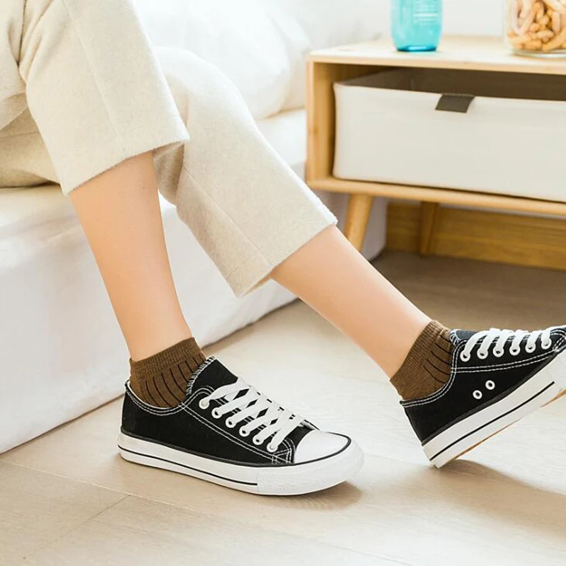 Модные однотонные носки для женщин и мужчин Хлопковые короткие Повседневные