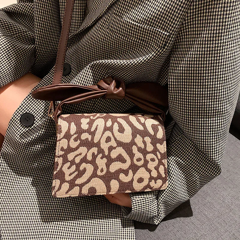 

Luxury Handbags Women Bags Designer New Autumn and Winter Shoulder Bag Small Square Bag Fashion Printing