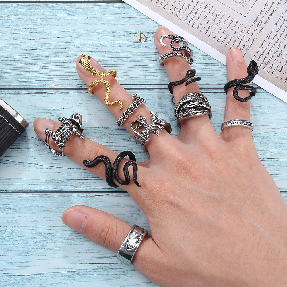 

Snake Rings Black Silver Color Metal Punk Open Adjustable Design Animal Exaggerated Finger Ring for Women Men Party Jewelry Gift