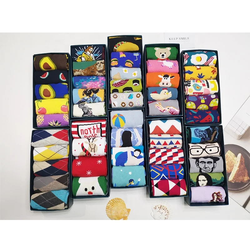 

2022 New Cotton Fashion Card Box Unisex Colorful Socks,Animal Fruit Funny Custom Logo Dress Socks