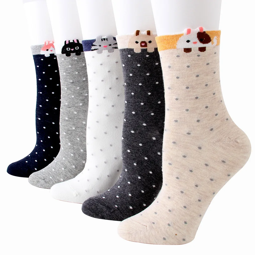 

2019 fashion winter hot sale 1 pair of ladies cotton socks animal character printing wave point good looking socks 50*