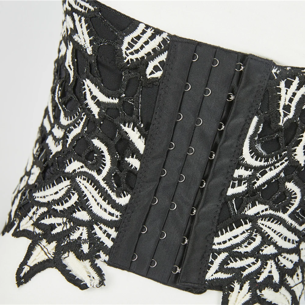 

Beauty Embroidery Back Wrapped Chest Anti-light Sexy gathered Belt Camisole Bottoming Underwear