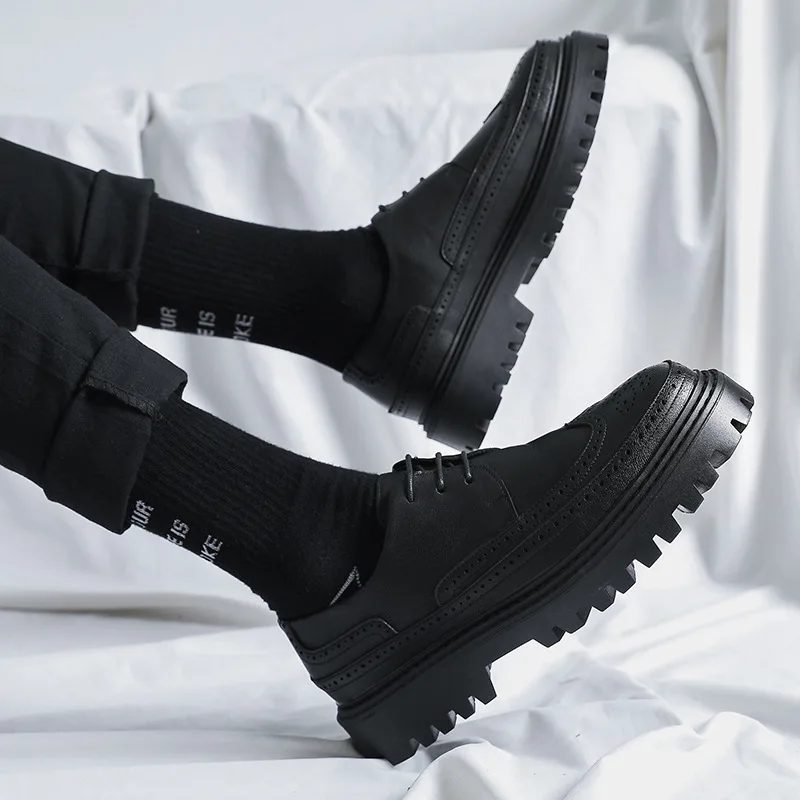 

Retro Bullock Design Men Classic Formal Shoes Round Toe Leather Shoes Men Oxford Dress Shoes