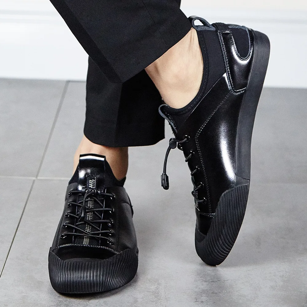New Men's Leather Casual Shoes Men's British Style Designer Shoes Elastic Band Moccasins Men Loafers Sneakers Black Silver