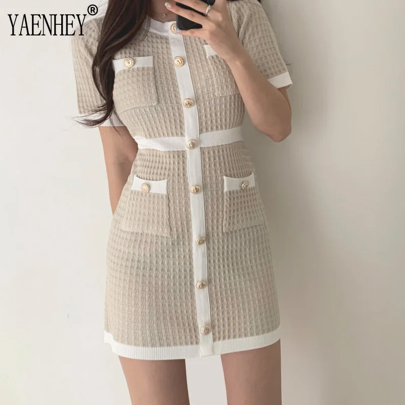 Трикотажное платье на пуговицах облегающее мини Клубное корейское летнее