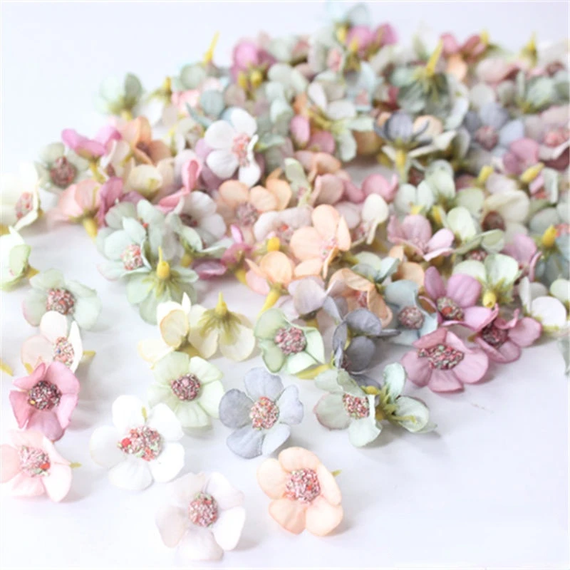 

50pcs 2cm Artificial Silk Little Daisy Flowers Heads DIY Wedding Wreath Dress Accessories Cloth Handmade Fake Daisy Flower Heads